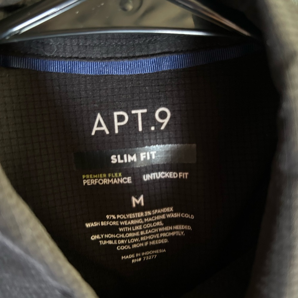 APT. 9 Medium Slim Fit Button Up